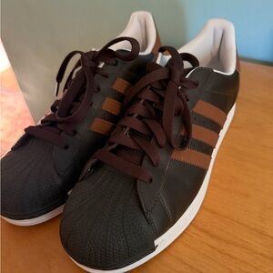 Adidas Men's Brown superstar Sneakers size 10.5
